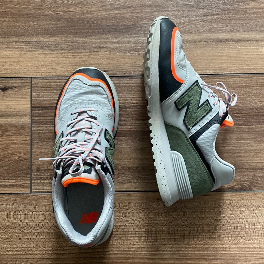 New Balance 574, gender neutral, size 7.5